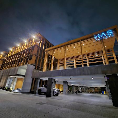 Has Pattaya Hotel Bagian luar foto
