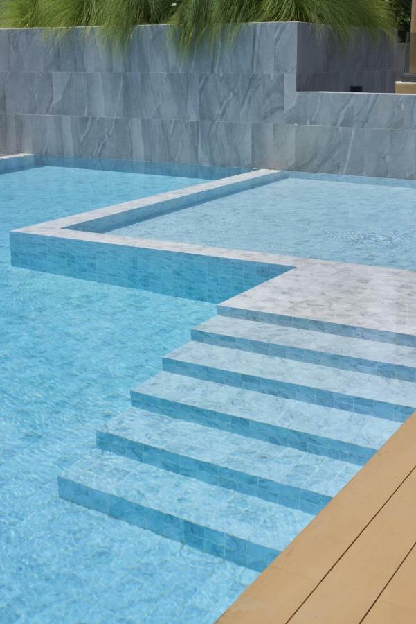 Has Pattaya Hotel Bagian luar foto
